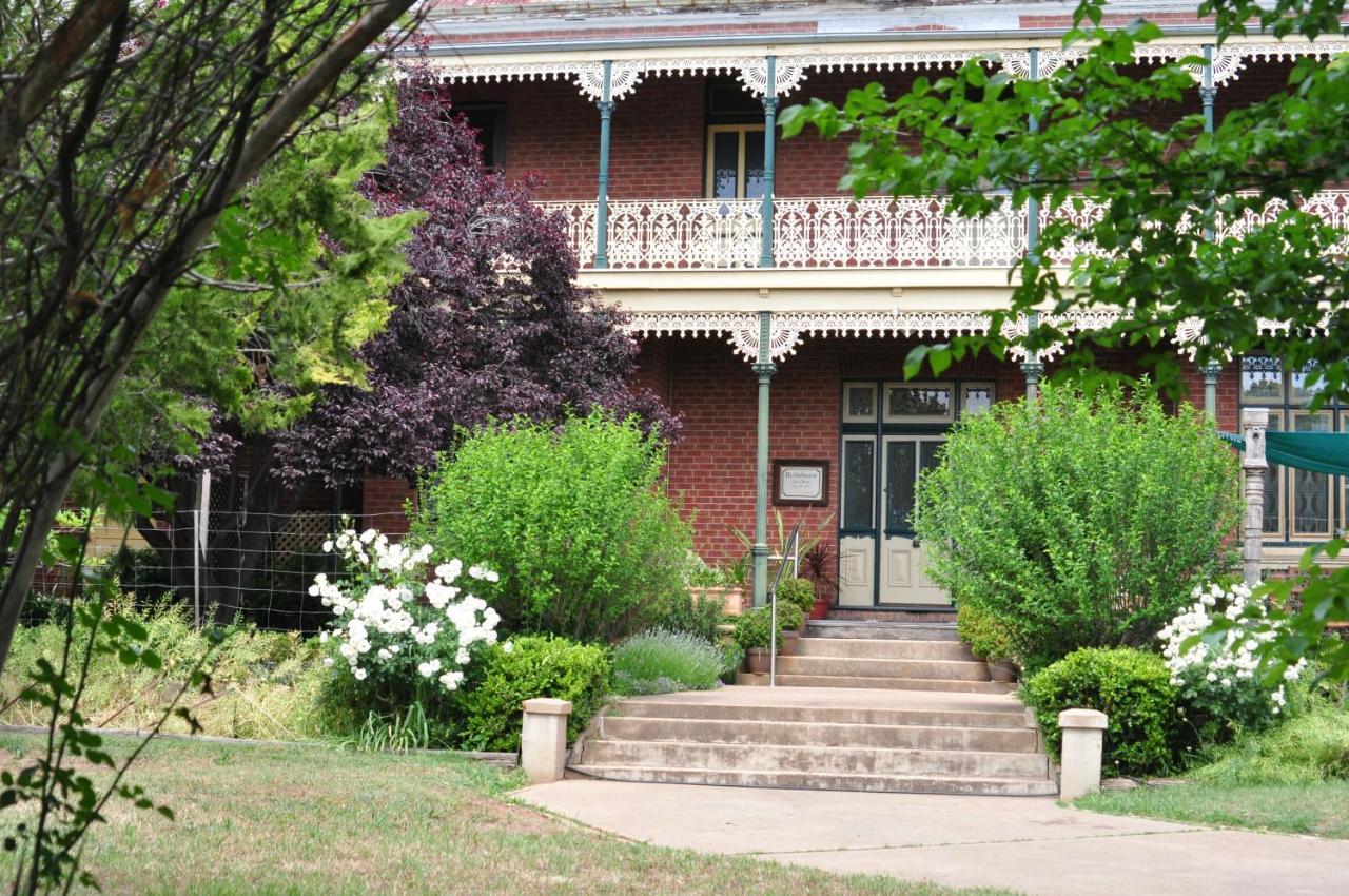 Holmhurst Guest House Батърст Екстериор снимка